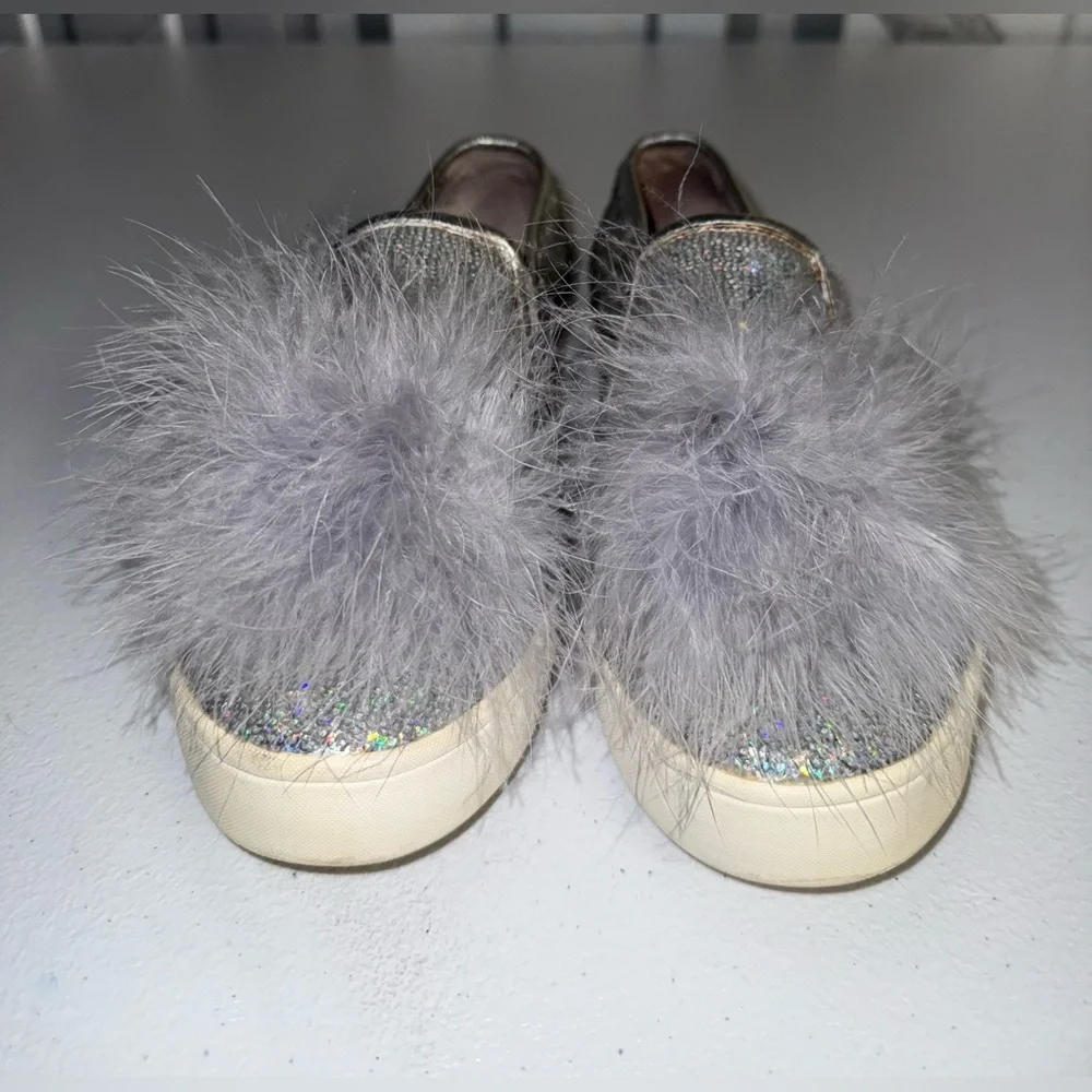 Kate Spade Latina Silver Leather Sequin Feather Pom Shoes Size 6M